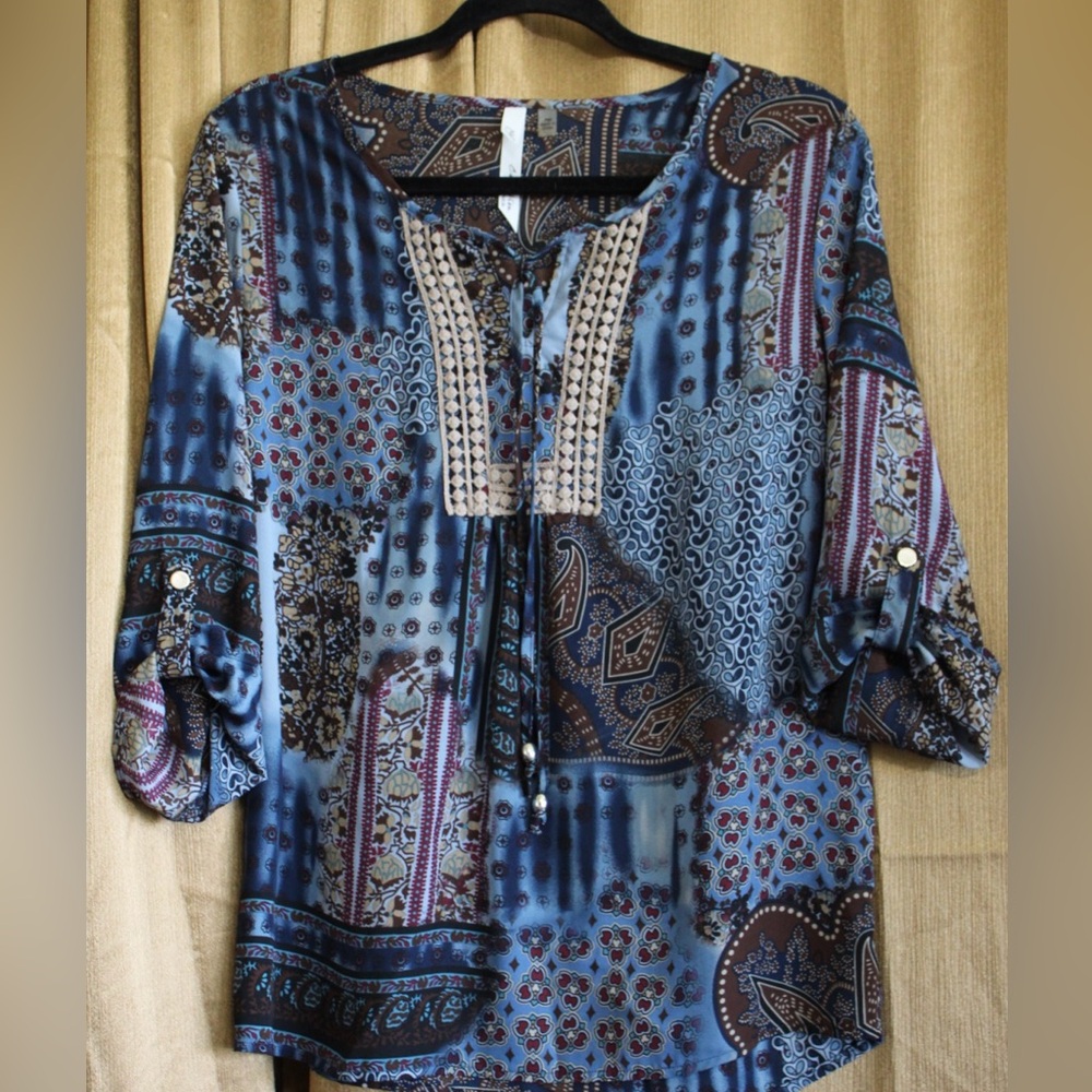 NY Collection Women’s Petite blue paisley long sleeve blouse size medium